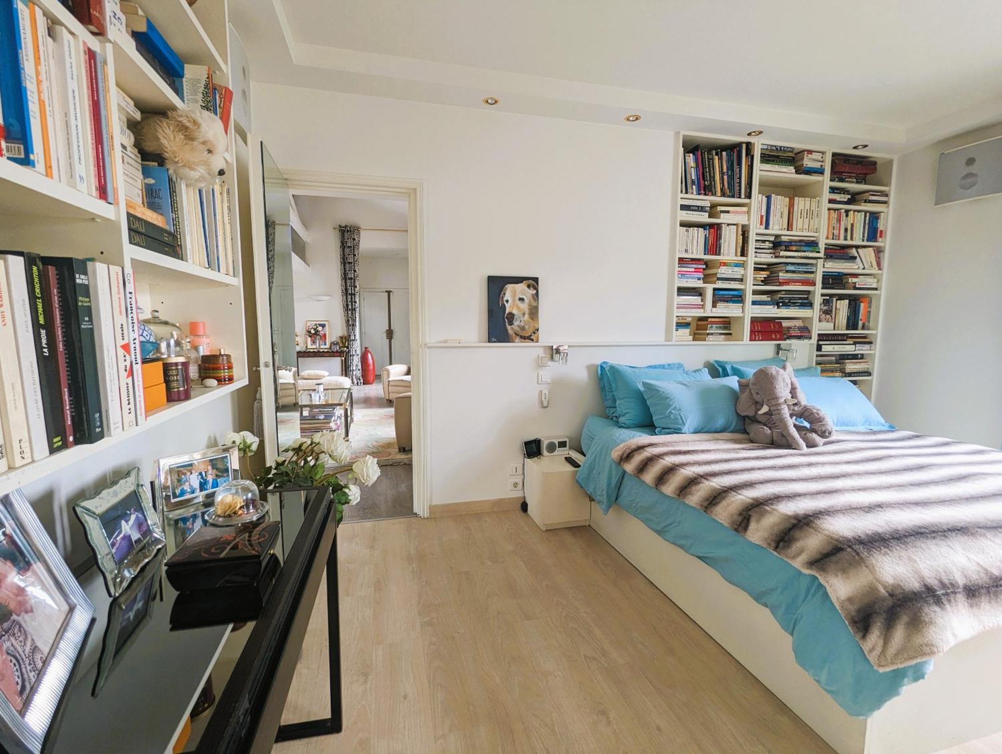 D'henri - Place Vendome Apartment